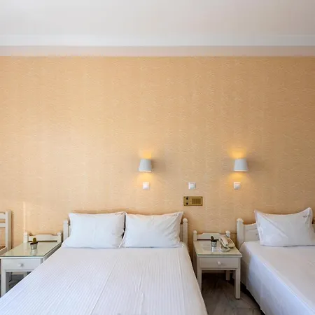 Irene - Beachfront Апарт-отель 3*