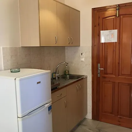 Irene - Beachfront アパートホテル