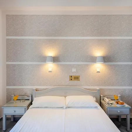 Irene - Beachfront 3* Parikia (Paros)