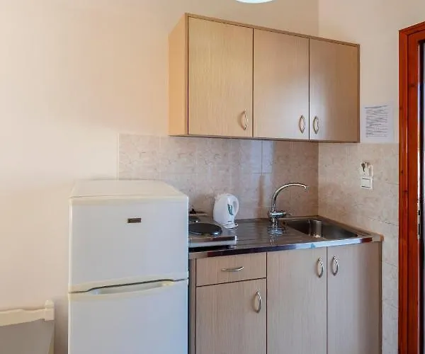 Aparthotel Irene - Beachfront Parikia (Paros)