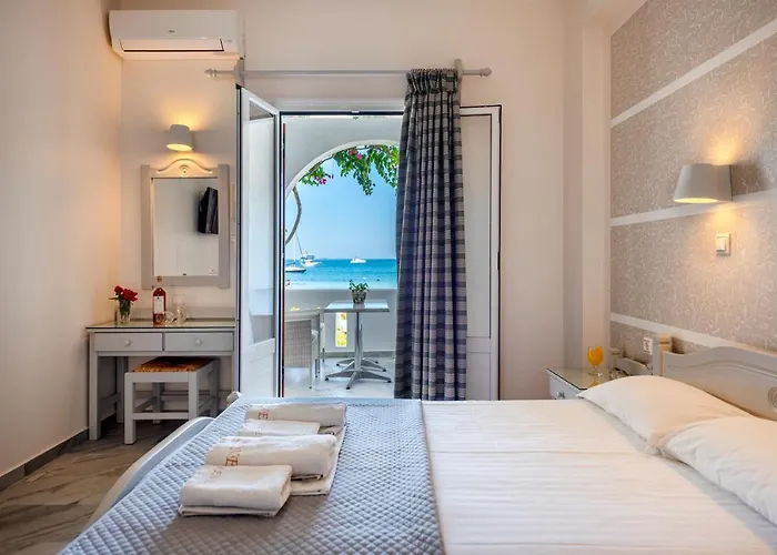 Irene - Beachfront Aparthotel 3*